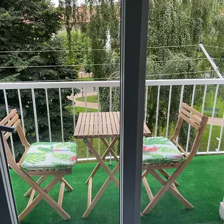 Apartment Piso Muy Centrico Rodeado De Zonas Verdes -ebi 01221- *
