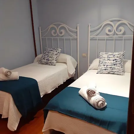Piso Muy Centrico Rodeado De Zonas Verdes -ebi 01221- Apartment Bermeo